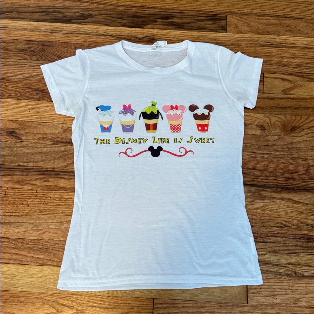 Women’s Disney Short Sleeve Tee Medium